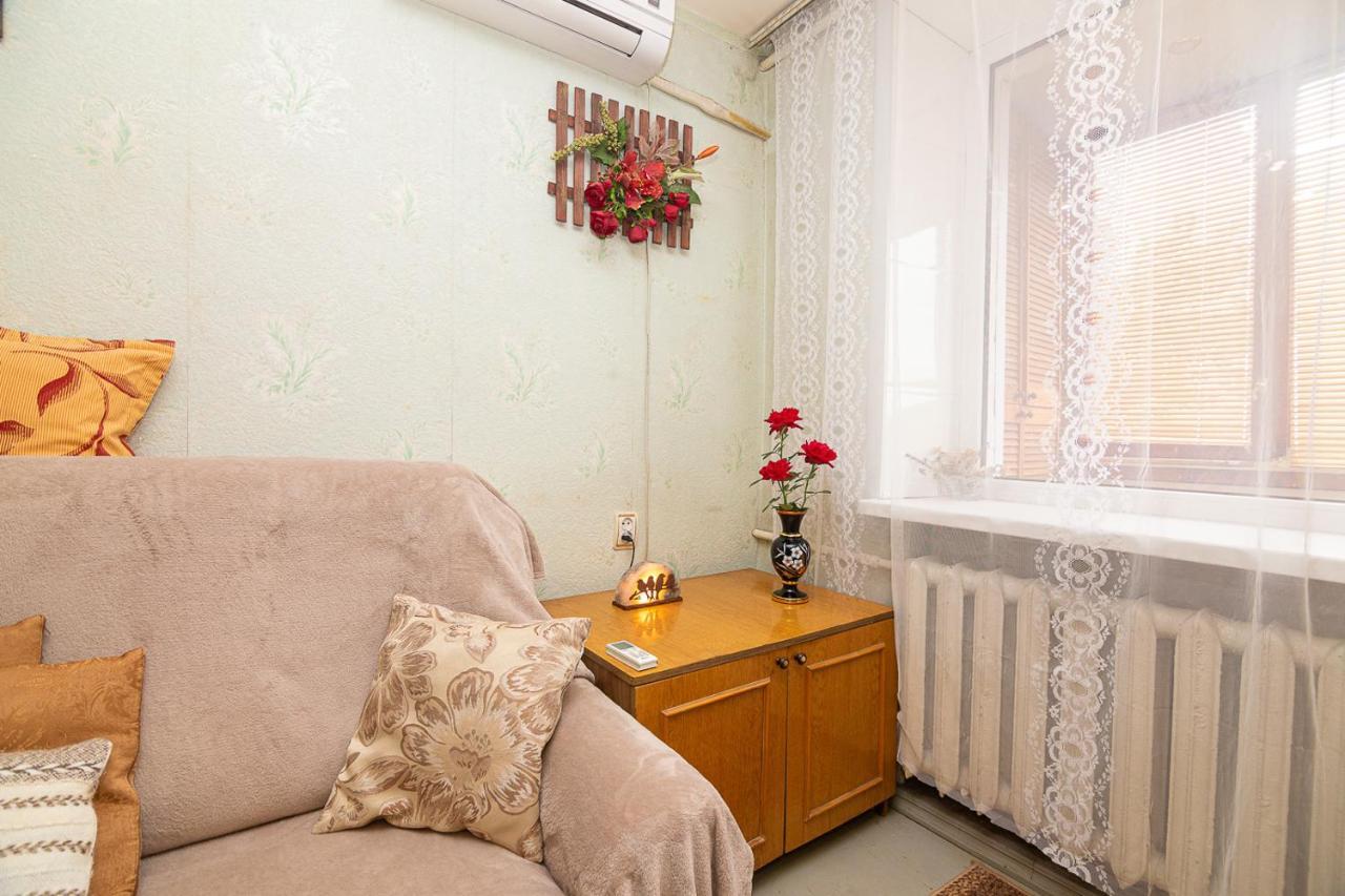 Comfortable Apartments On Hrushevskogo Street Near 16 City Hospital Dnipro Eksteriør bilde