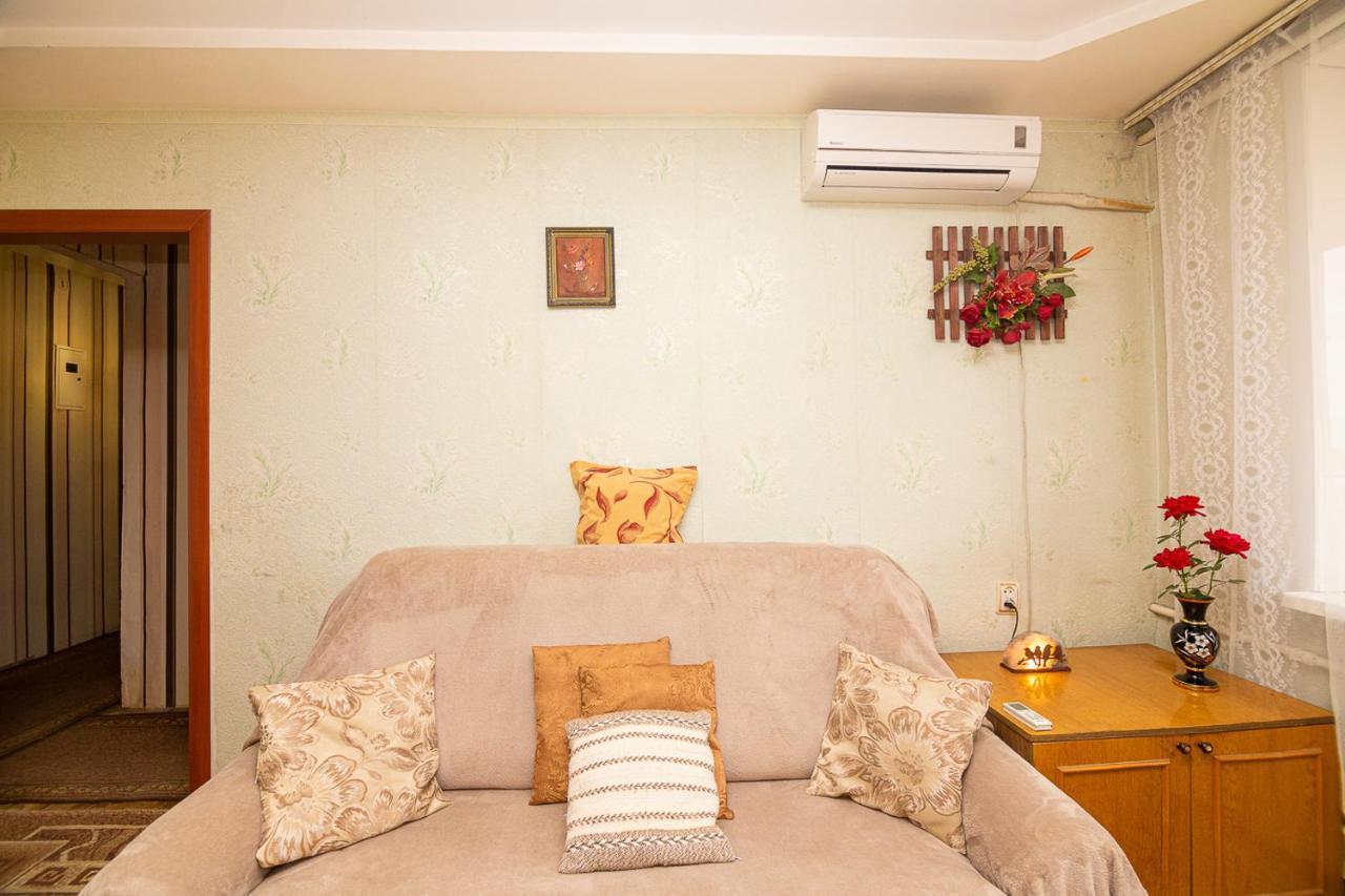 Comfortable Apartments On Hrushevskogo Street Near 16 City Hospital Dnipro Eksteriør bilde