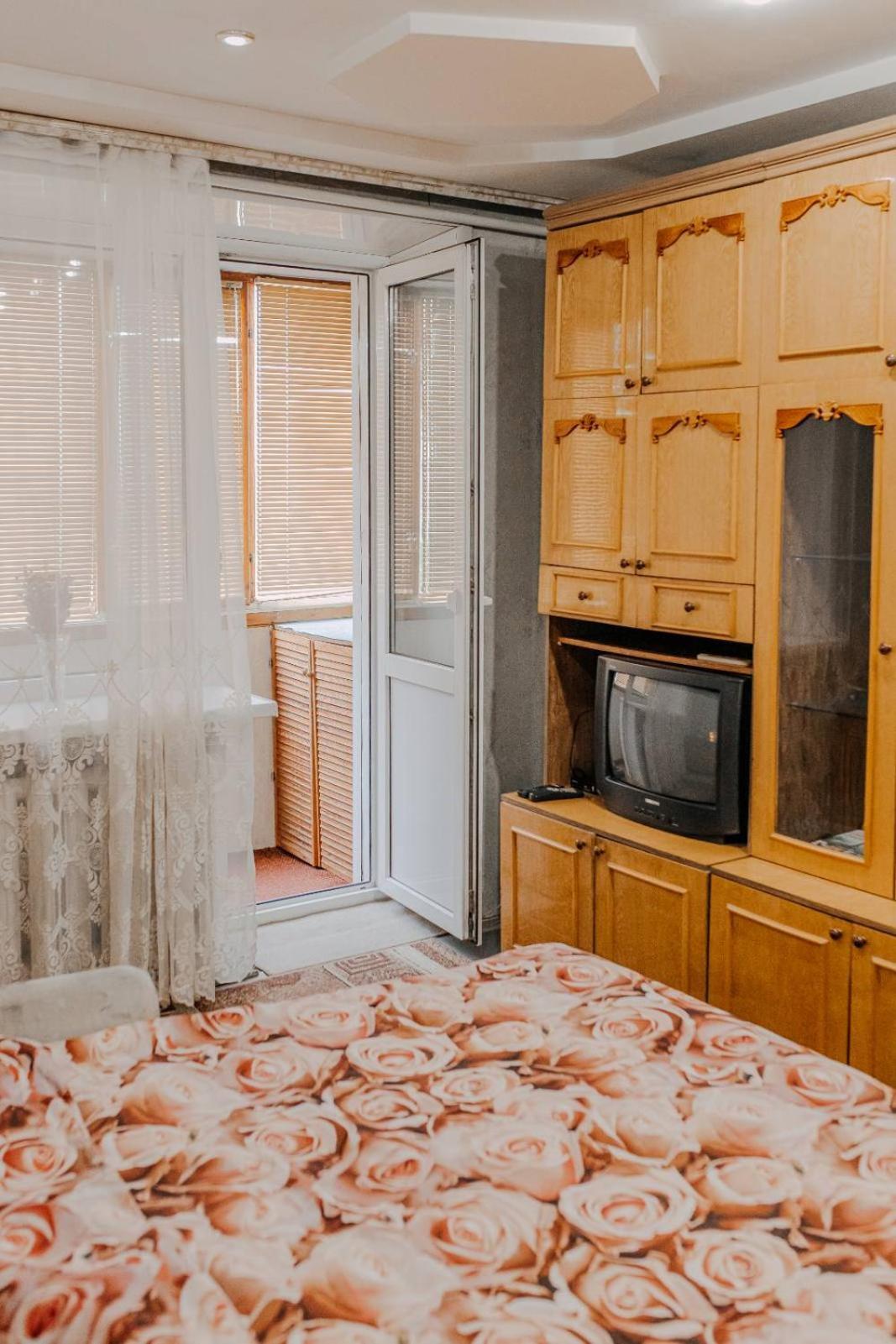 Comfortable Apartments On Hrushevskogo Street Near 16 City Hospital Dnipro Eksteriør bilde